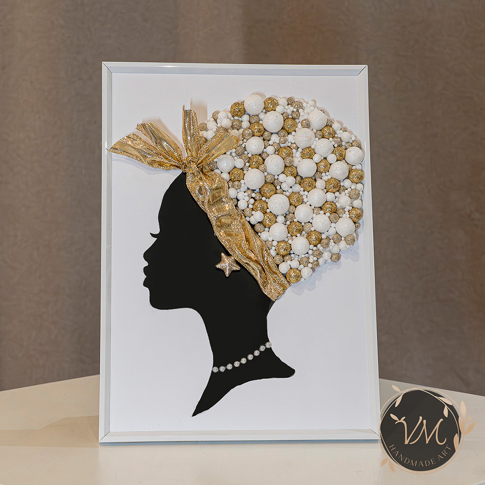 Diva Christmas Golden